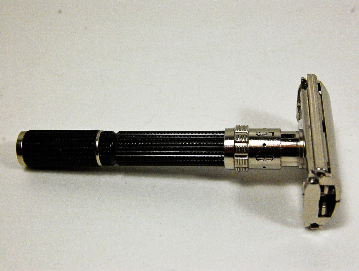 1972 Gillette Super Adjustable Double Edge Safety Razor Short Etsy