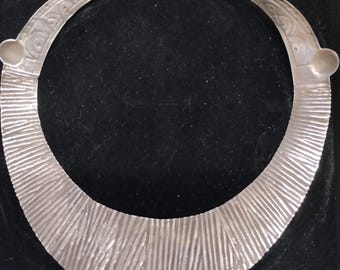Collar de plata