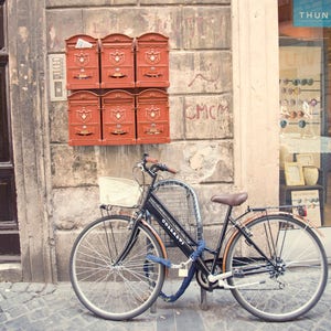florence, giclee print, bike photo, bike in italy, florence photography, street art photograph. decor, boho decor, bohemian art, bicycle art