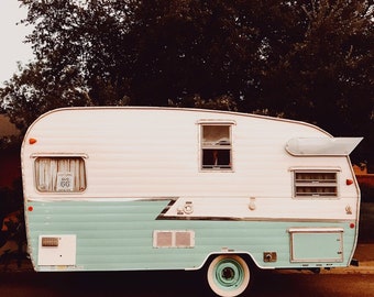 Impresión de caravana vintage / Arte mural de caravana de viaje retro / Fotografía americana melancólica / Decoración nostálgica para viajes por carretera