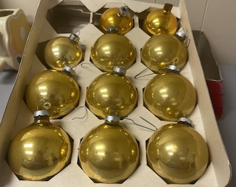 Adornos navideños de vidrio vintage Coby, 11 unidades surtidas de 2,25 y 2 pulgadas, hechos en EE. UU.