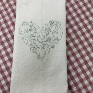 Cats in Heart Dish Towel, Cats in Heart Hand Towel, Cotton  Kitchen Towel, Embroidered Tea Towel, Cat Flour Sack Towel, Tea Towel