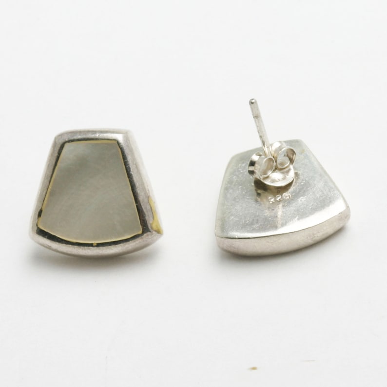 VINTAGE Silver White Mother of Pearl Earrings main image 0
