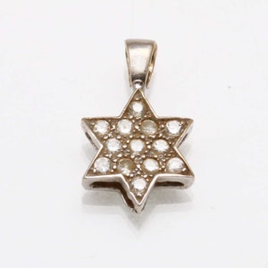 Vintage 14k white gold CZ Pave Jewish Star of David Pendant Modern Small Estate