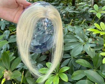 Aplique de cabelo loiro platinado acinzentado com franja, 25 cm (10") com presilha de renda 4x6.