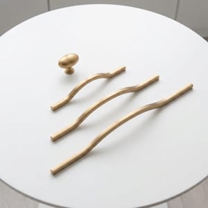 Gebogene Schrankgriffe, gewellte Schubladengriffe, antike Messing-, Bronze-, Silber-, Schwarzmöbelknöpfe