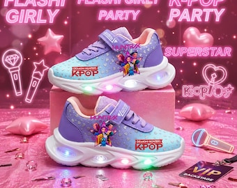 Scarpe luminose Kpop per bambini, sneakers Kawaii a LED, scarpe da ginnastica carine in stile anime Demon Hunter, scarpe luminose colorate, regalo per ragazze