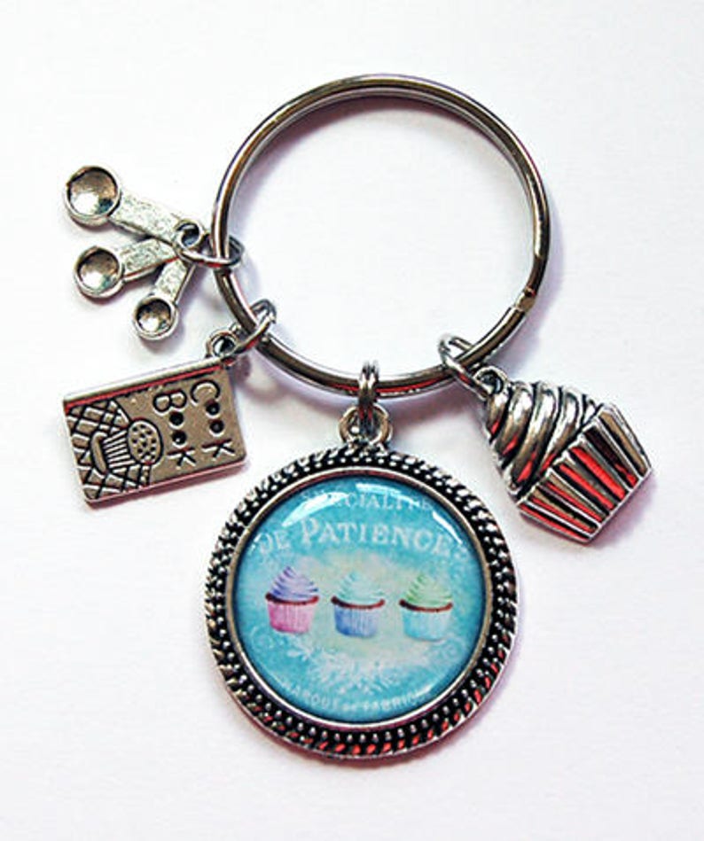 7937 gift under 20 Stocking stuffer key ring Cute Keychain Cupcake Charm blue Cupcake Keychain Keychain for her Cupcake Keyring