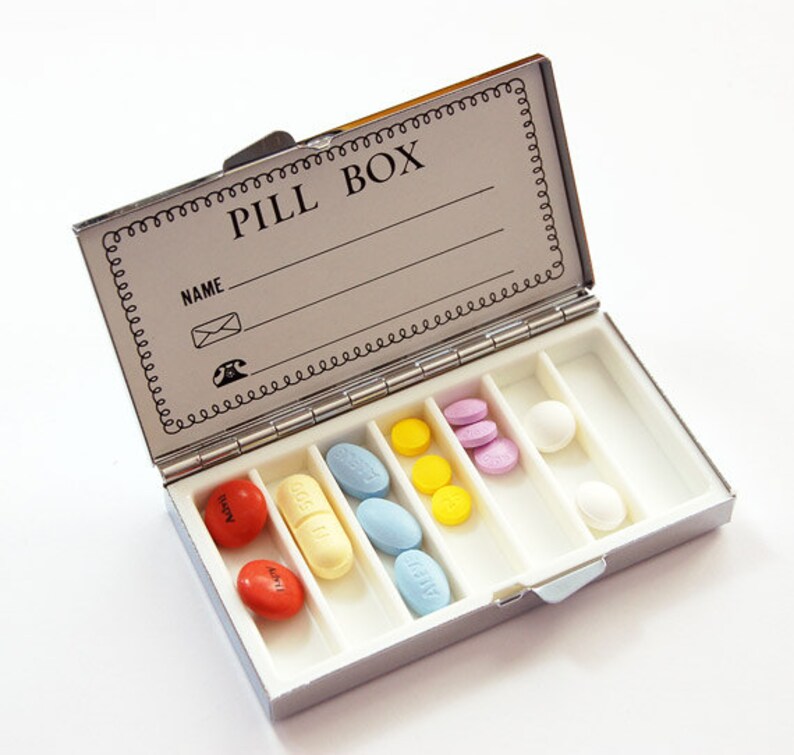 7 sections Pill case 7 day pill box Pill Box Pill Container 7 day Asian Venetian pill case Venetian Print Venetian Design 4977