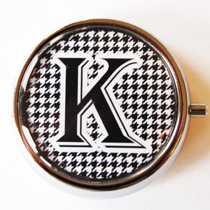 Houndstooth Monogram Pill Box, Round Travel Pill Container, Personalized Pill Case for Purse (1708)