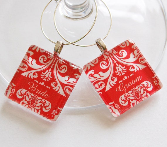 Items similar to Bride and Groom Charms, Wine Charms, Glass Wine Charms