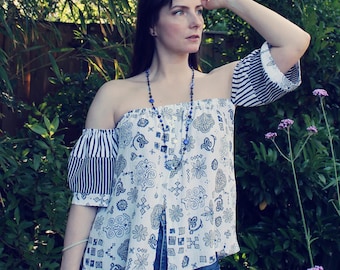 Upcycled off-shoulder patchworktop: vintage blouse jaren 90, past S-L