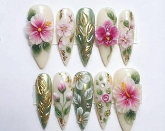 Blush Garden Elegance – 3D Floral Gold Leaf Nail Set