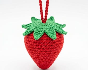 Patrón de llavero de fresa a crochet: accesorio para principiantes (descarga en PDF)