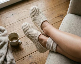 Super Bulky Crochet Slipper Pattern | Easy Chunky Yarn Cozy House Slippers (PDF)