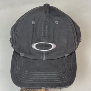 Oakley Vintage Cap - Etsy