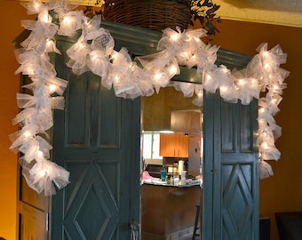 White Mesh Knotted garland for Christmas or Weddings,  50 Mini PLUG-IN Lights or 60 BATTERY lights