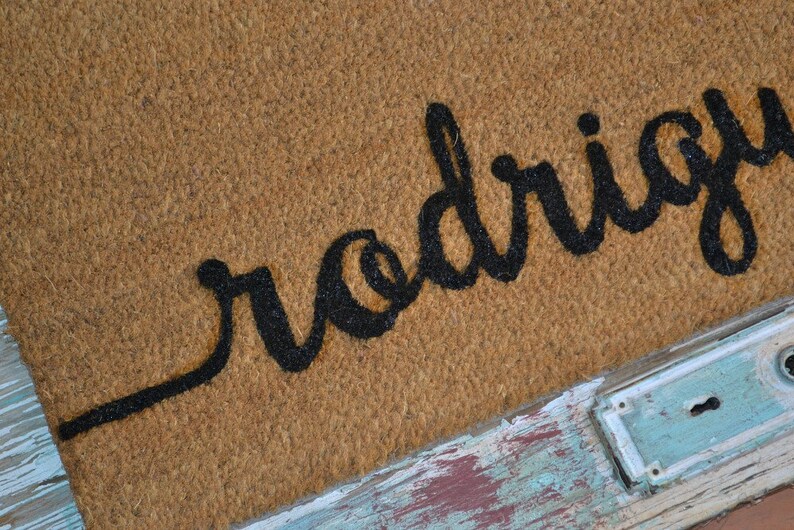 SCROLL NAME Doormat ... Hand Painted in CURSIVE on a Coir Mat Bild 3