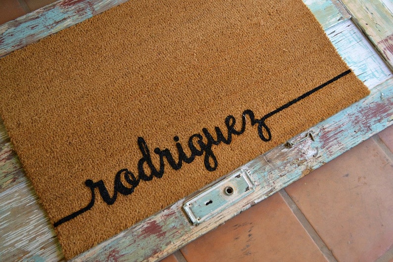 SCROLL NAME Doormat ... Hand Painted in CURSIVE on a Coir Mat Bild 2