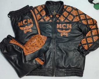 3-delige leren streetwear-set met MCM-monogram: jas, joggingbroek, hoed
