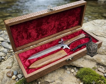 Handmade Damascus Steel Hunting Knife, Wooden Handle Survival Gear, Bushcraft Tool Gift