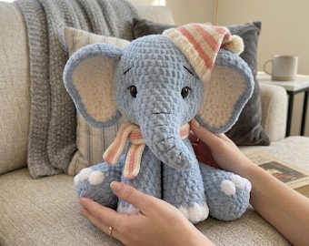 Gehaakt amigurumipatroon zittende olifant, safariknuffel pdf-tutorial