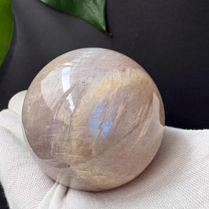 Grå månstenssfär, grå månstensboll, 5,7 cm intuitiv helande sten, högvibrerande meditationsdekor, unik ädelstensgåva