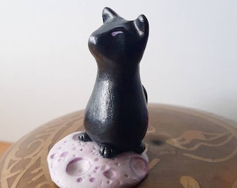 Miniatur schwarze Katze Figur. Katze auf dem Mond Kunst, Katzen Kunst, Tierskulptur, Katzengeschenk
