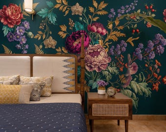 Papel pintado de peonías florales oscuras: Papel mural botánico en tonos verde azulado intenso