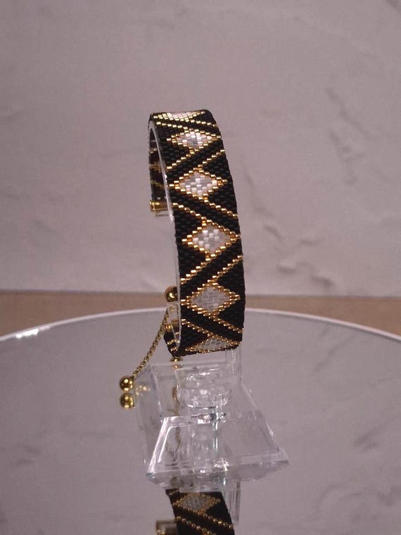 Peyote Bracelet Pattern PDF, Black Gold Geometric Bracelet, Miyuki Delica Bead Weaving Pattern, Digital Download, DIY Cuff Pattern