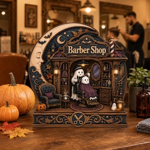 PERSONLIGT SKYDDAD TRÄKLOCK, ANPASSNINGSBAR Ghost Barber Shop-dekor, Söt Halloween-present till barberare, kollega, vän eller honom