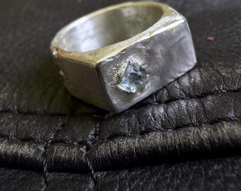 Anillo de sello de zafiro en bruto / Plata de ley / Anillo hecho a mano fundido en arena
