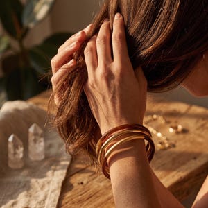 Resin Gold Bangle Set | Marbled Boho Chic Interlocking Bracelets for Women