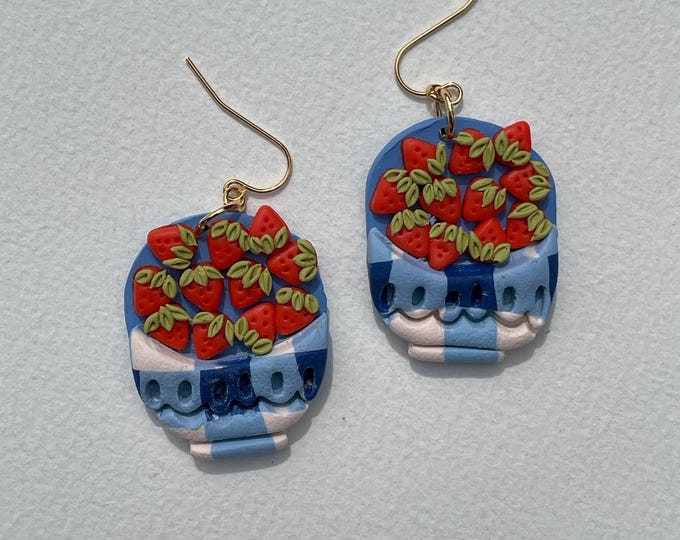 Strawberry Sculpted Bowls XL