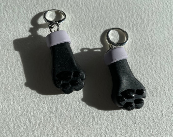 Good Luck Cat Paw Charms - Black