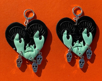 Crying Hearts Jr - Flame Hearts with Skull Charms