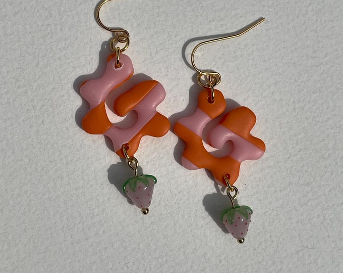 Spiral - Strawberry Beads