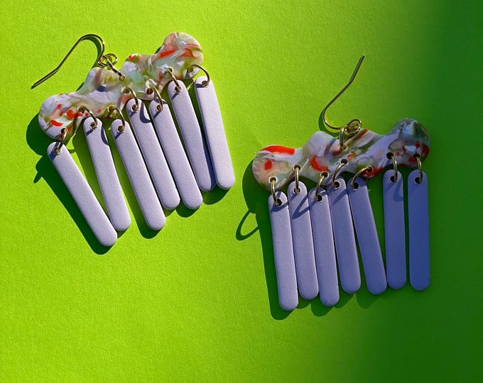 Hindsight - Marble with Lavender Dangles