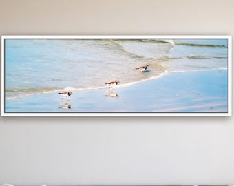 Impresión artística o lienzo de Sandpiper Beach: Océano costero, opciones con o sin marco