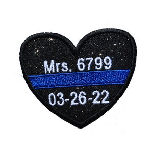 Personalisierte dünne blaue Linie Aufnäher 3-Zoll-Polizist Frau Herz Glitter Funkeln Aufnäher Silber GL149