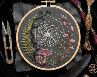 Spider Web Skull Embroidery Kit – Dark Botanical Goth Craft (Beginner-Friendly)