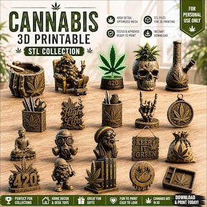 Può includere: Una collezione di file STL stampabili in 3D color bronzo con oggetti a tema cannabis, tra cui un posacenere, un vaso a forma di teschio, un bong, portapenne, statuette, insegne con testo come High Life e Keep It Green e un vassoio con smiley.