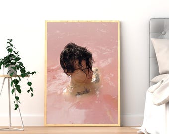 Póster de Harry Styles / Lámina fotográfica con efecto agua rosa / Arte mural para fans de la música / Decoración estética para dormitorio