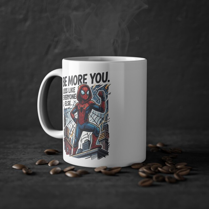 Be More You Less Like Everyone Else Spider Man Tasse 11oz 335ml, Made in Germany, Weiße Keramik Tasse Bild 2