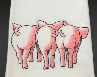 Pigs flour sack towel. Machine embroidered. Farmhouse decor. Farmhouse. Pig Decor. Pigs. Pig.