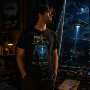 Glauben Sie den Zeichen UFO T-Shirt, Filmische Alien Begegnung Grafik T-Shirt, Sci-Fi Weltraum Shirt