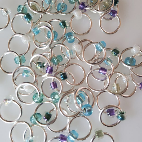 Snag Free Stitch Markers for Knitting: Winter Wonderland -Set of Ten