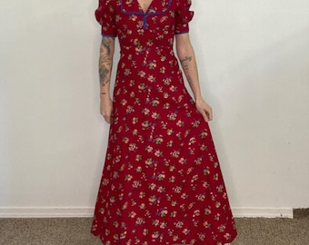 Vintage 1970s 70s, handmade dress, red cotton, floral print, maxi dress, tie back, prairie, pasture, short sleeve, puff sleeve, hippie boho