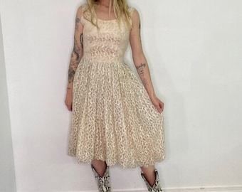 Vintage 1960s 60s, handmade, bubble hem, lace dress fancy party, wedding, rehearsal dinner, concert, beauty queen, date night, white lace