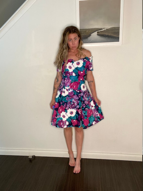 womens black a line dress A-Line Belted Midi 12-18 months Size:3 month Dry clean only. The white dress with